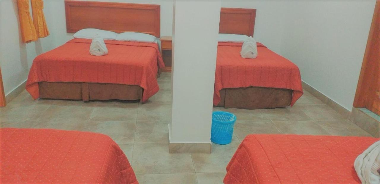 Hostal Espana Puerto Ayora  Eksteriør billede