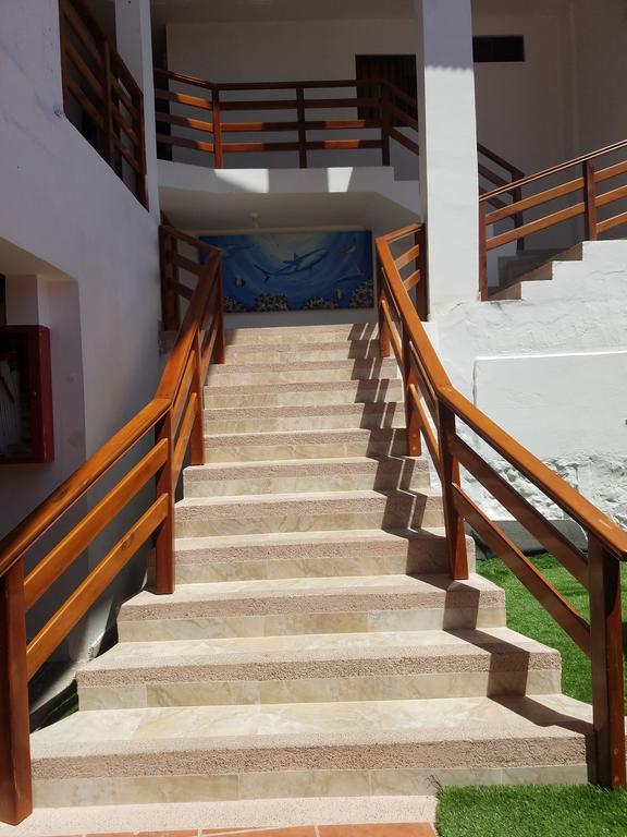 Hostal Espana Puerto Ayora  Eksteriør billede