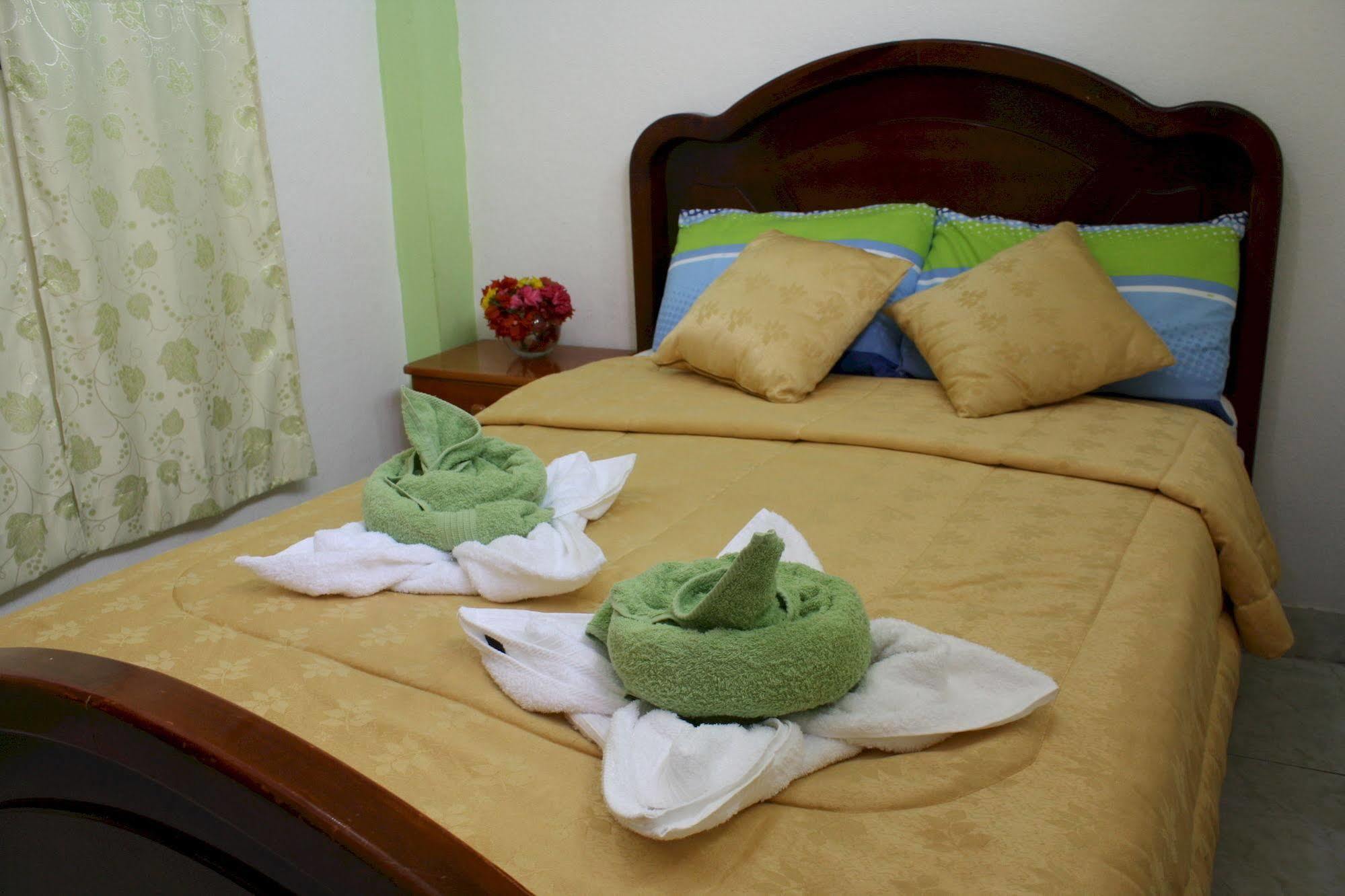 Hostal Espana Puerto Ayora  Eksteriør billede