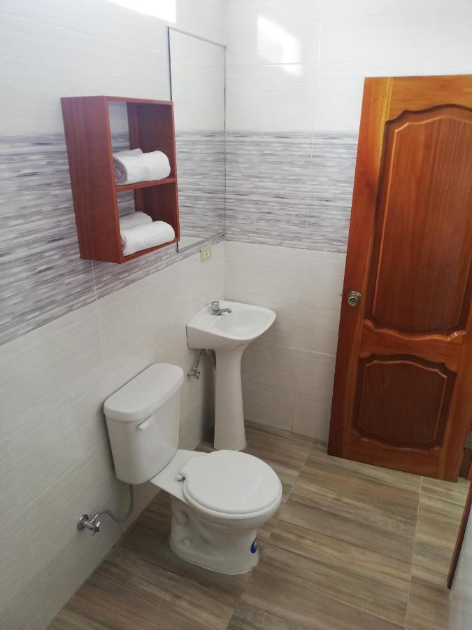 Hostal Espana Puerto Ayora  Eksteriør billede