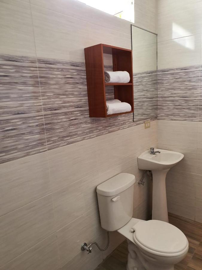 Hostal Espana Puerto Ayora  Eksteriør billede