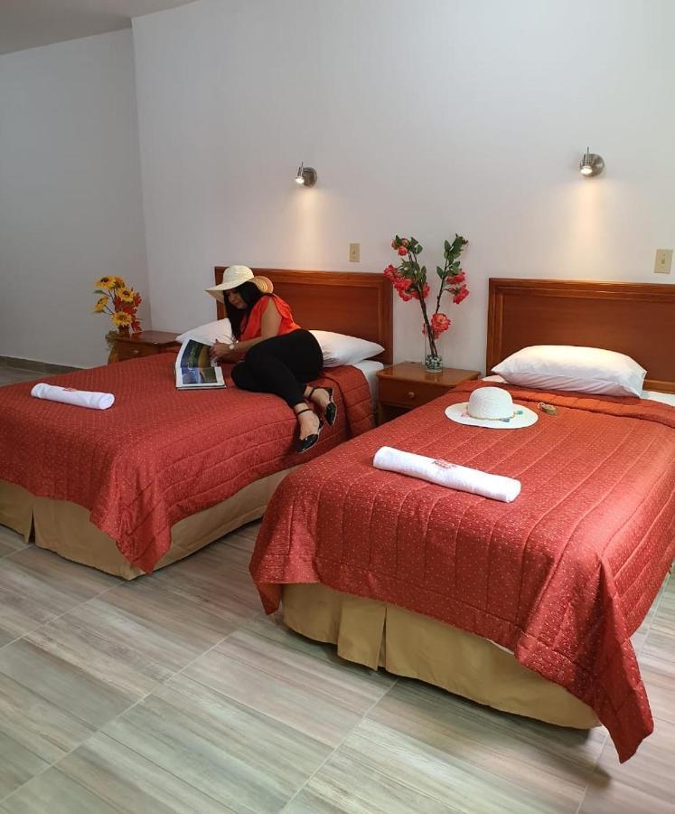 Hostal Espana Puerto Ayora  Eksteriør billede